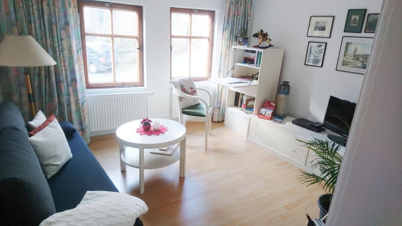 Haus Zum Kleinen Helm Appartement Erfurt Buitenkant foto