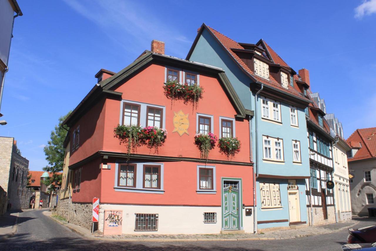 Haus Zum Kleinen Helm Appartement Erfurt Buitenkant foto
