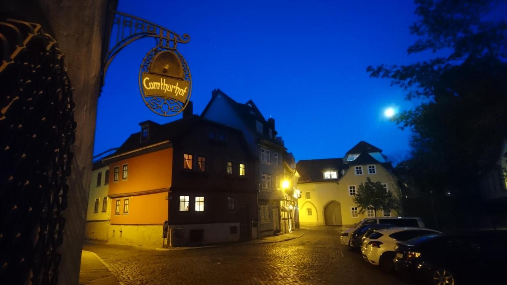 Haus Zum Kleinen Helm Appartement Erfurt Buitenkant foto