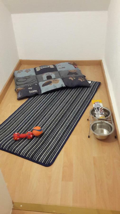 Haus Zum Kleinen Helm Appartement Erfurt Buitenkant foto
