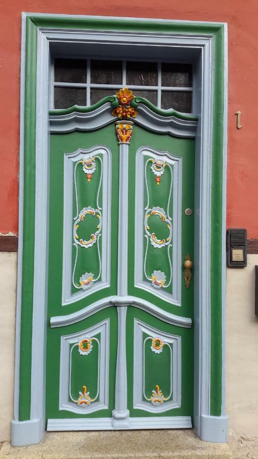Haus Zum Kleinen Helm Appartement Erfurt Buitenkant foto